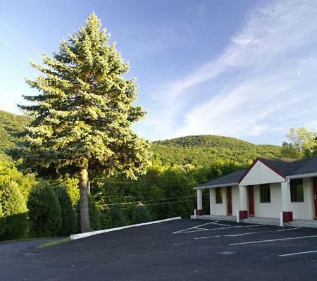 Appalachian Motel Vernon Exterior photo